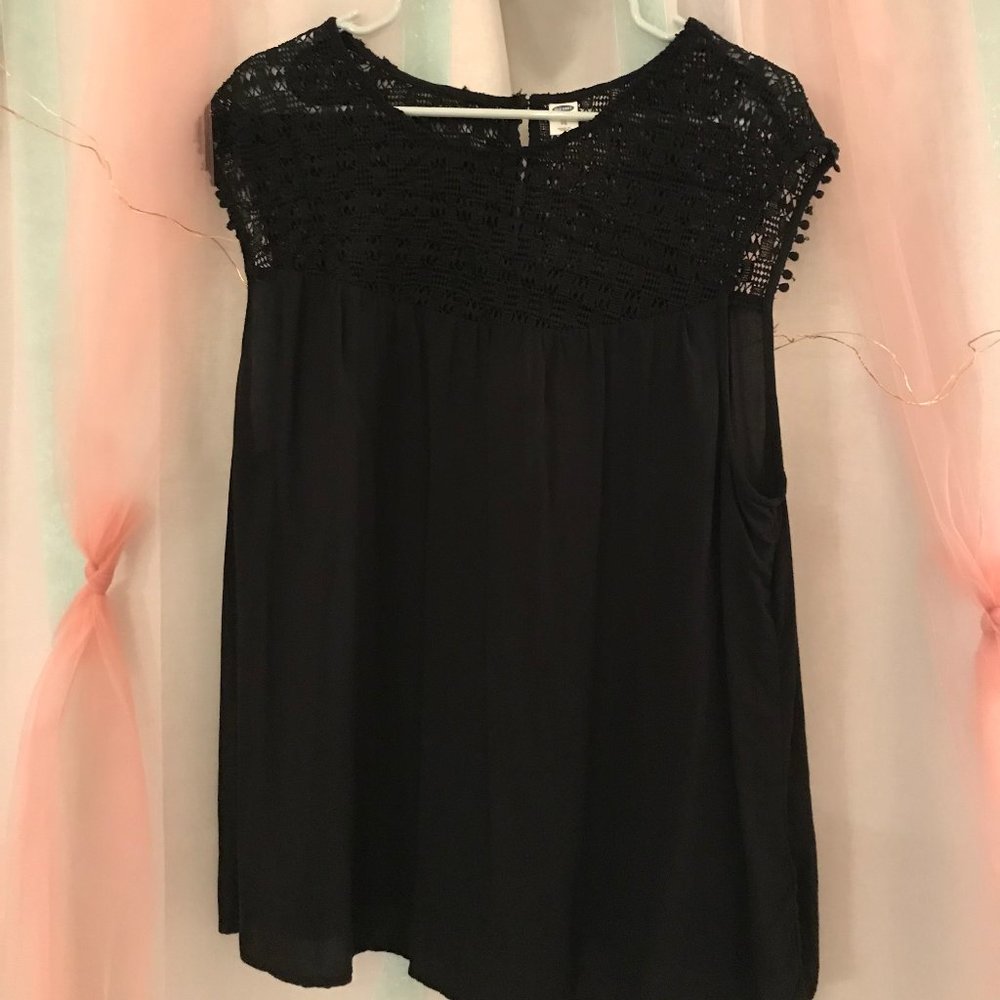 Black lace top blouse - like new